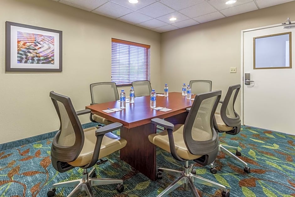 Candlewood Suites Aurora-Naperville