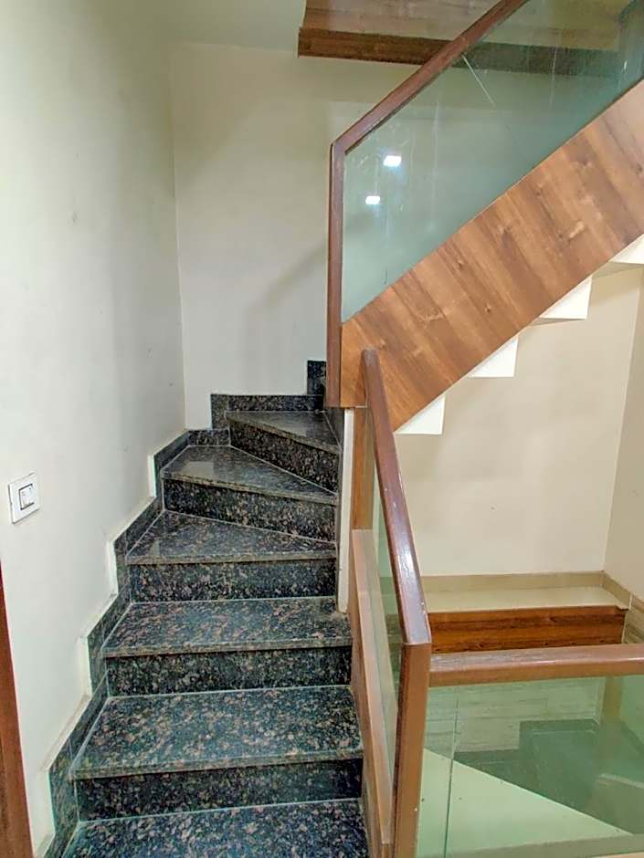 Goroomgo Hotel 56 Amritsar