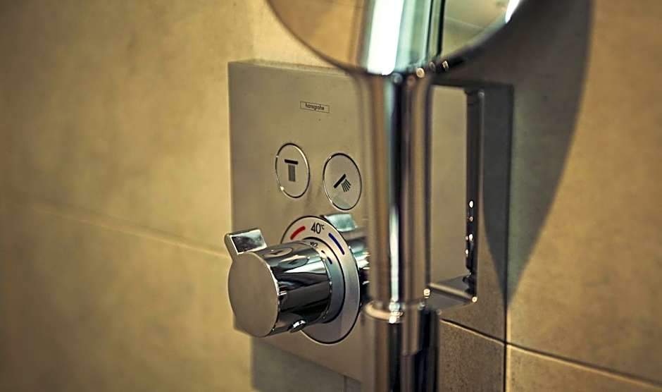 Best Western Plus Delmere Hotel