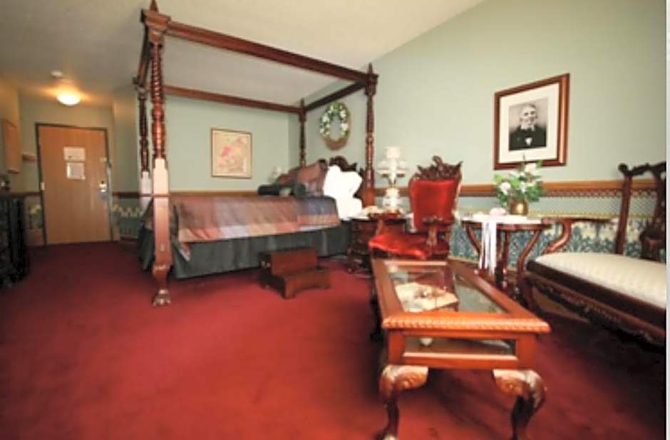 Photo 1 of 3 of 1 Queen Bed