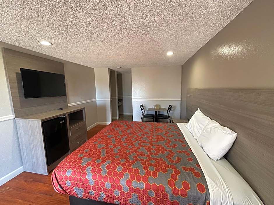 Economy Inn
