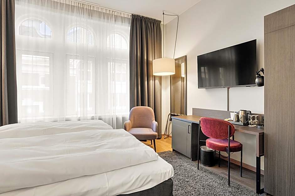 Clarion Hotel Admiral