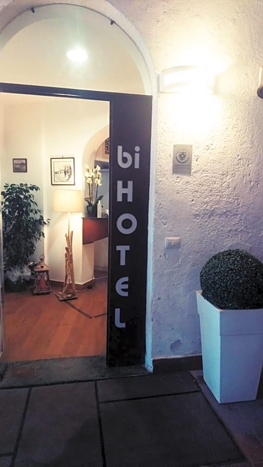 Bi Hotel