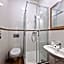Hostel Helvetia - Private Rooms in City Center