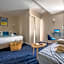 Un Hotel sur le Port