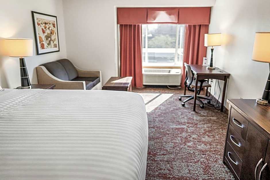 Crystal Inn Hotel & Suites - Salt Lake City