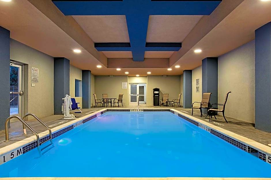 La Quinta Inn & Suites by Wyndham Amarillo Airport