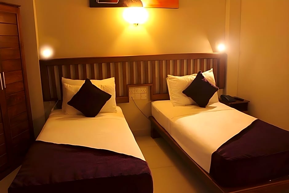 Port View City Hotel