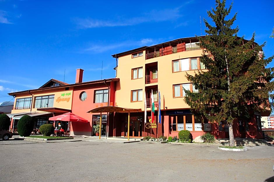 GRAND HOTEL SAMOKOV