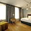 Amelie No 1 Hotel & Appartements