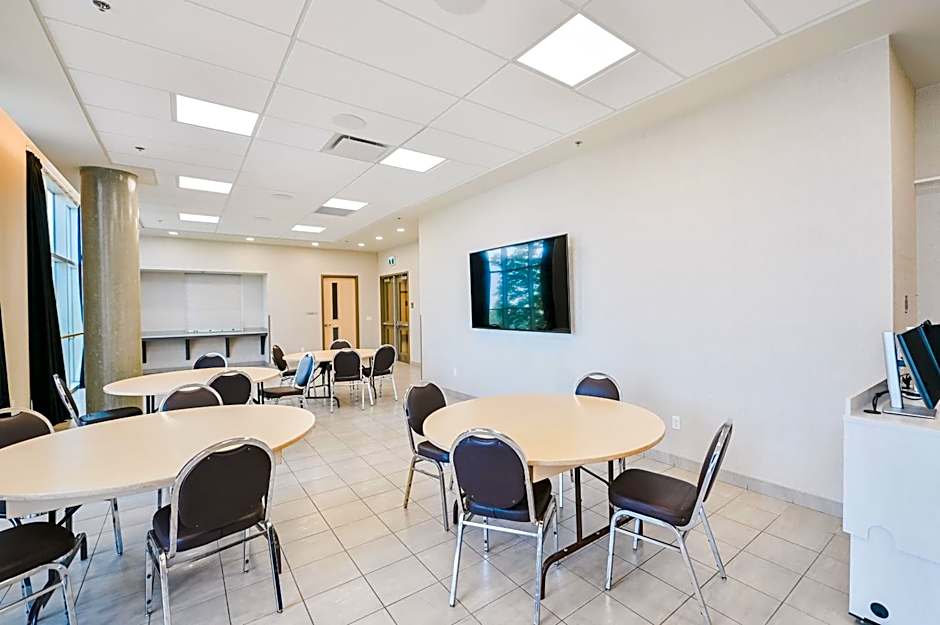 Residence & Conference Centre - Kamloops