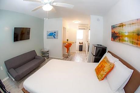 Standard Suite Queen Bed