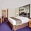 Super 8 by Wyndham St. James