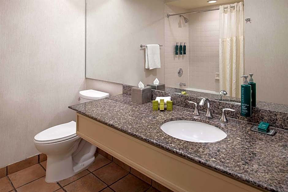 DoubleTree By Hilton Hotel Sonoma Wine Country