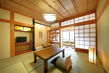 Japanese Style Room with 8 Tatami and 12.5 Tatami without View