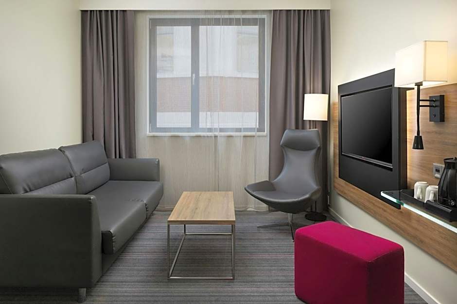 Moxy Glasgow Merchant City