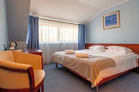 Standard Double Room with City View