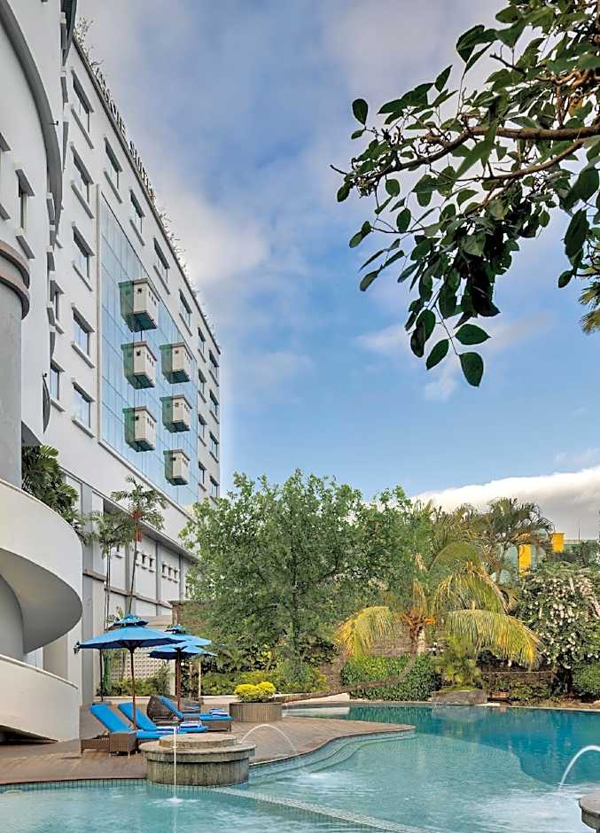 ARTOTEL Suites Aquila - Bandung