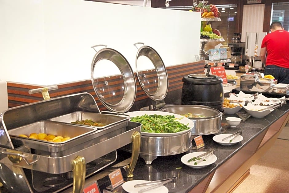 Cambridge Tainan Hotel