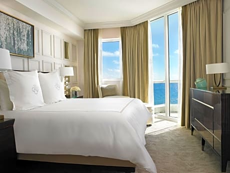 Two-Bedroom King Suite - Oceanfront - No Resort Fee