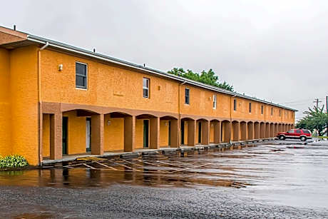 Rodeway Inn Amish Country
