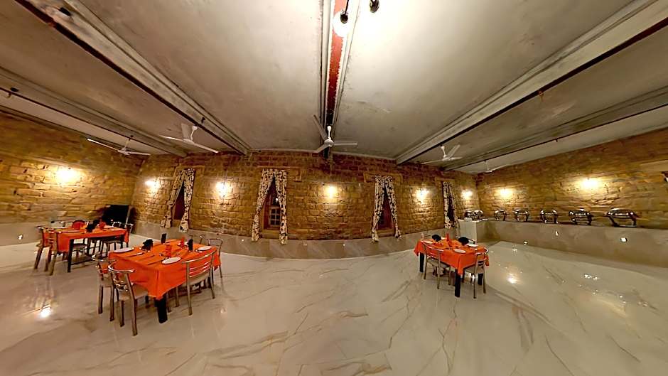 Seven Palms Luxury Camp