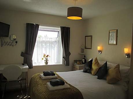 Double Room with Shower