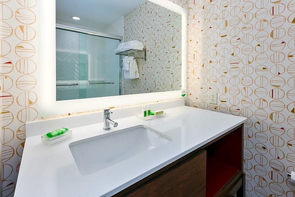 Holiday Inn Hotel And Suites Toledo Southwest - Perrysburg By IHG