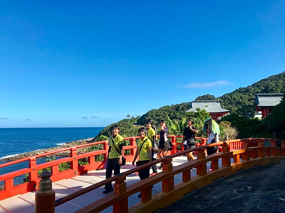 Group : Guesthouse Miyazaki 4 Rooms (Max 15 Pax)