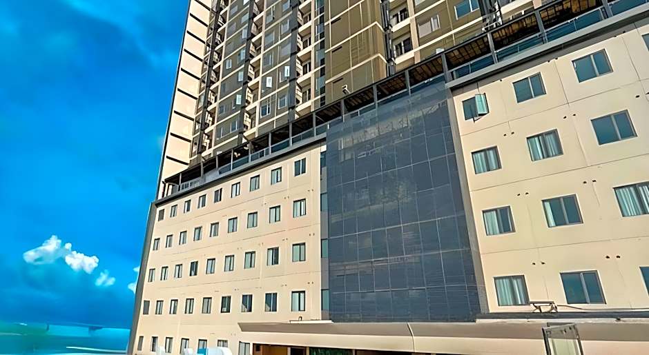 Uma Hotel And Residences