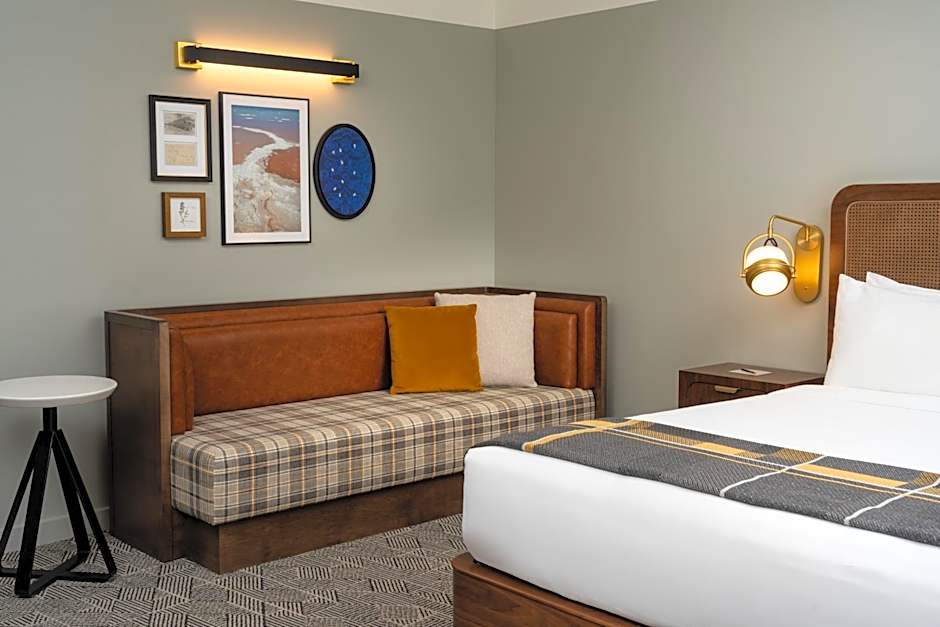 Asher Adams, Autograph Collection