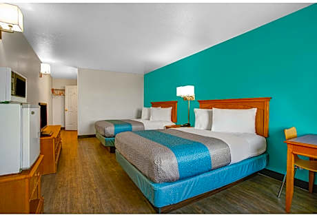 2 Queen Beds | Non-Smoking, Micfridge