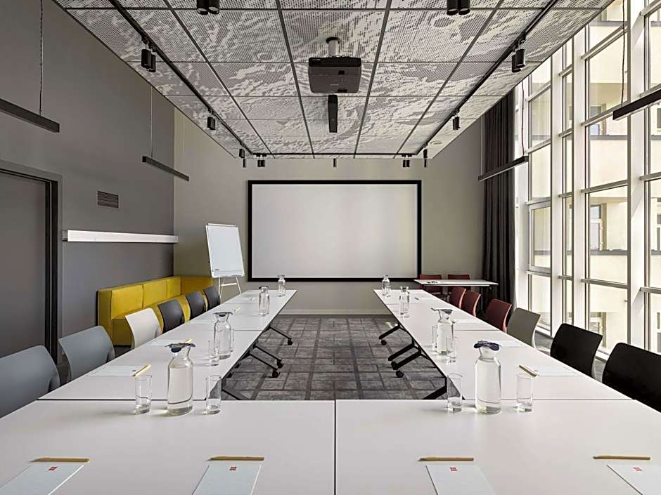 ibis Kyiv Beresteiska