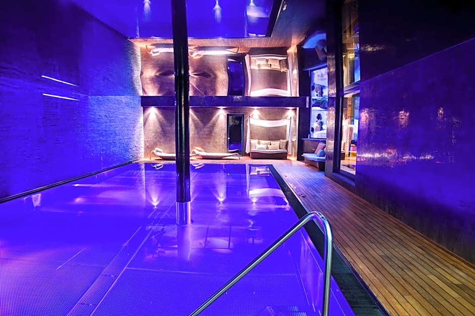 Firefly Luxury Suites