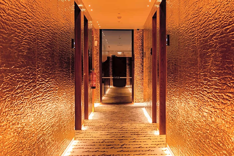 Wine & Books Lisboa Hotel