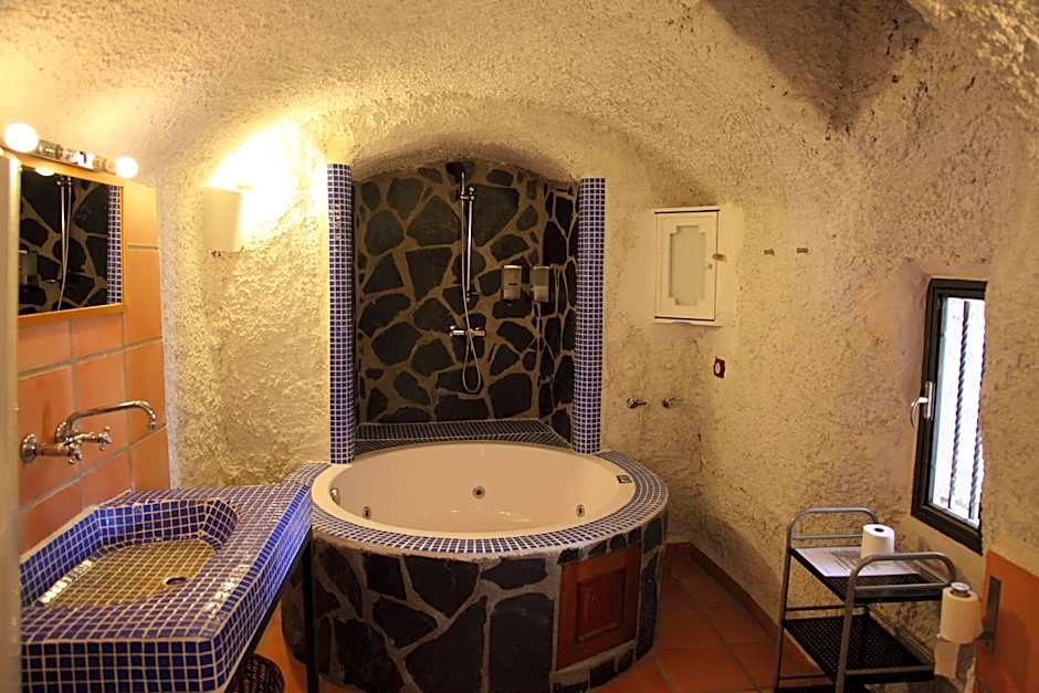 Casas Cueva La Tala