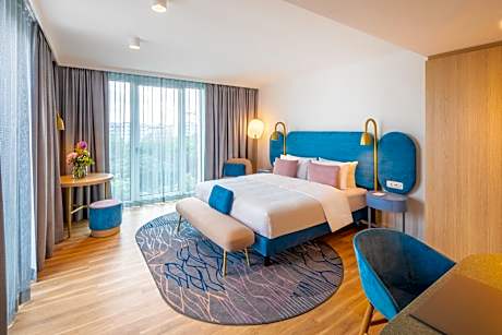 Capri by Fraser Leipzig