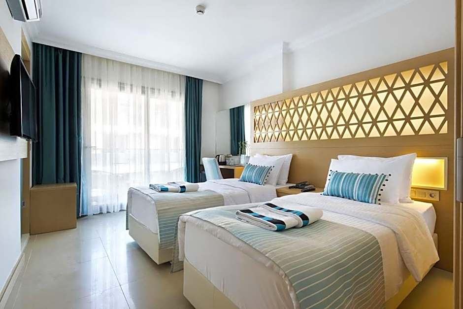 Aurasia Design Hotel