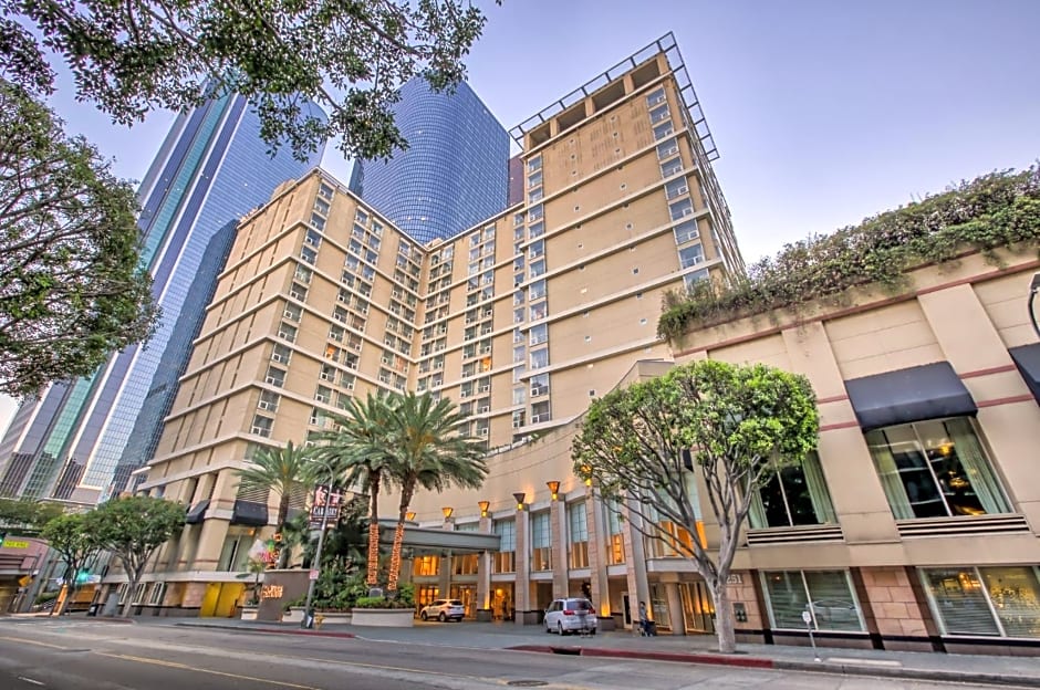 Omni Los Angeles Hotel At California Plaza