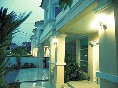 Kamalar Palace
