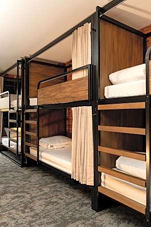 Bunk Bed in Mixed Dormitory Room