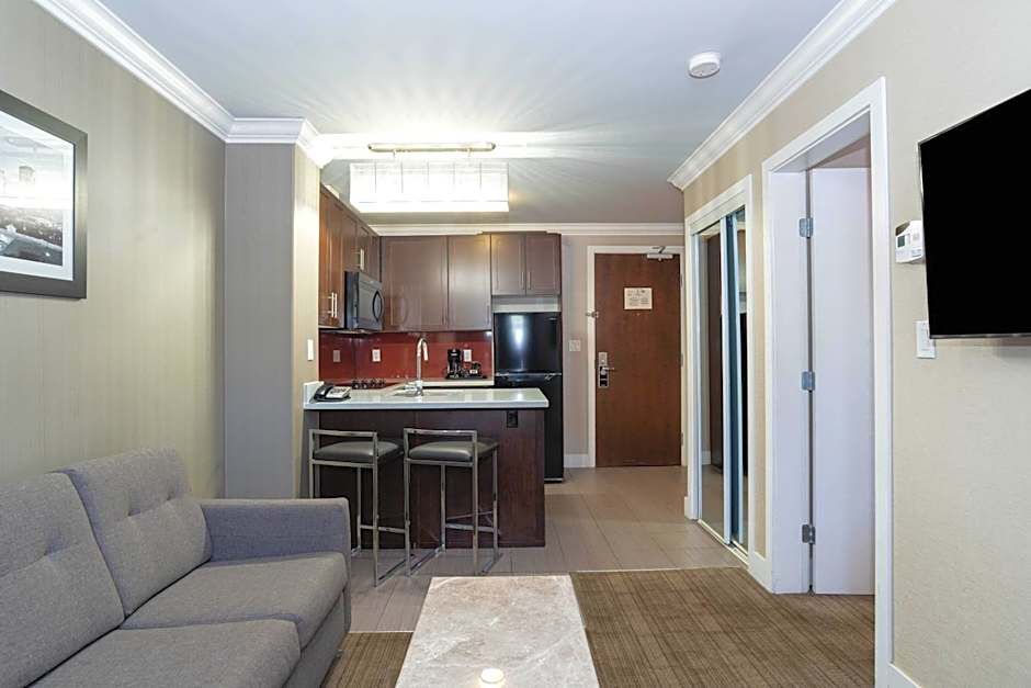 Sandman Hotel & Suites Calgary South