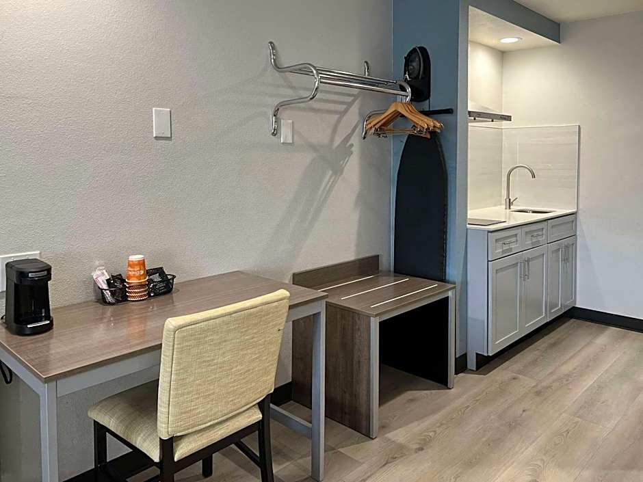 Quality Inn Tracy I-205