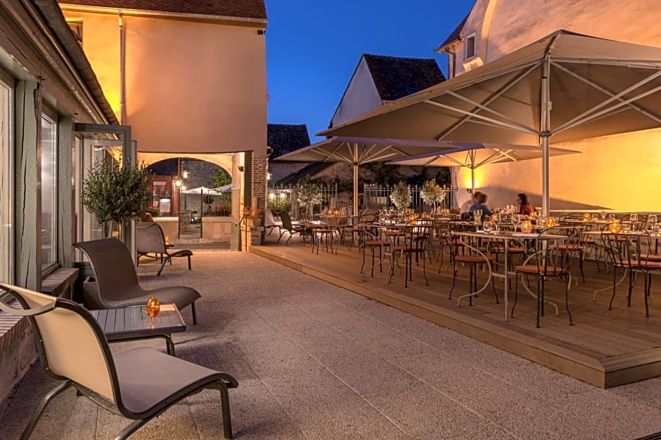 Hotel Aux Vieux Remparts, The Originals Relais (Relais du Silence)