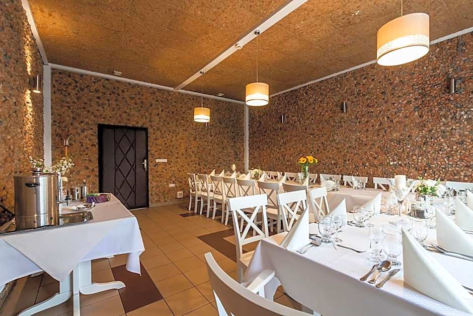 Eko Hotel Na Wierzynka & Park Pinokia