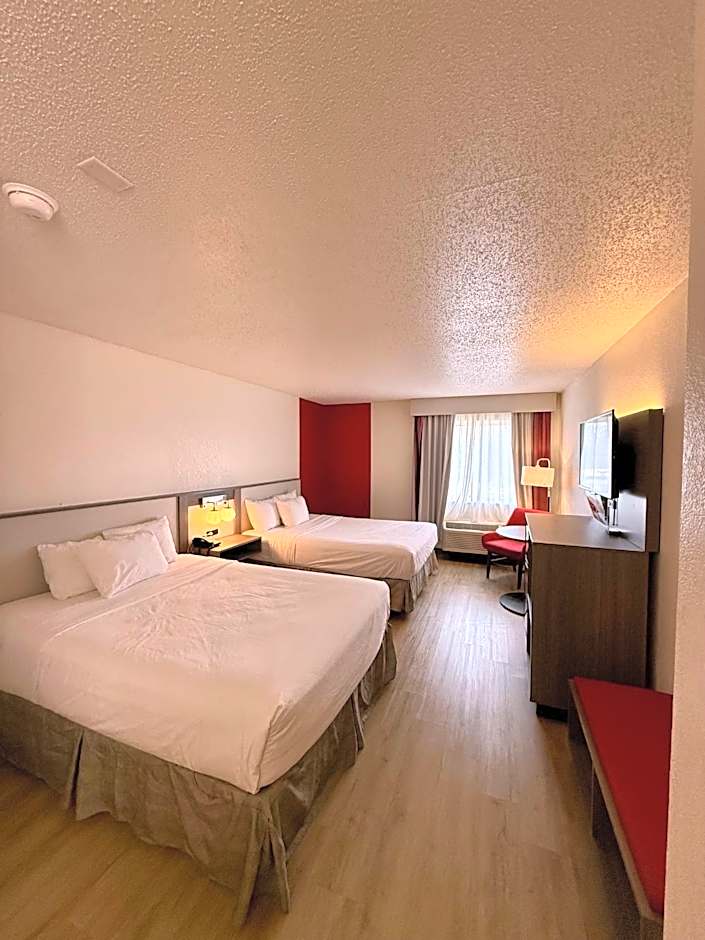 Ramada by Wyndham Glendale Heights/Lombard
