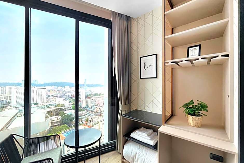 Edge Central Pattaya by J&P