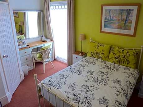Double room-Standard-Ensuite with Shower-Small Double