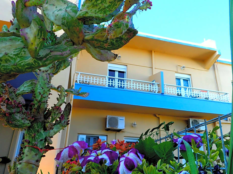 Papafotis Apartments & Suites