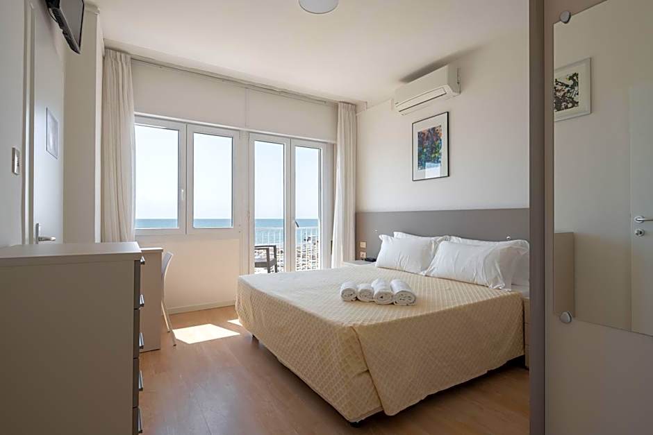 Hotel Boston 3 Stelle Superior Frontemare